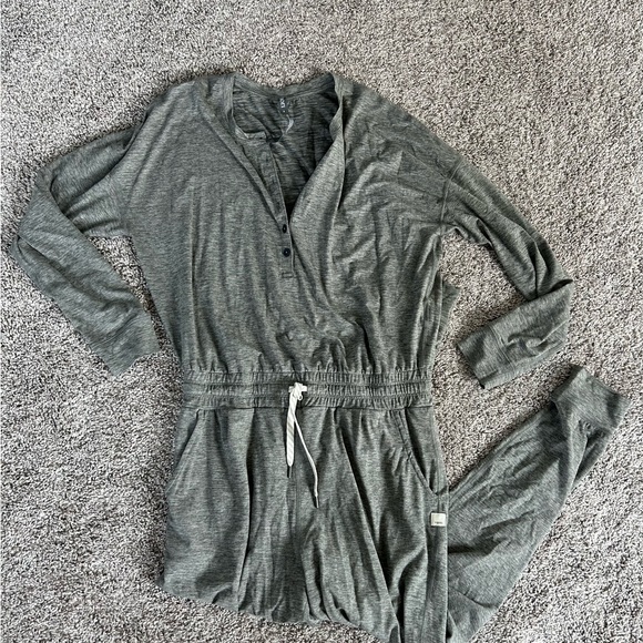 Vuori Pants & Jumpsuits Vuori All Day Long Sleeve Jumpsuit Poshmark
